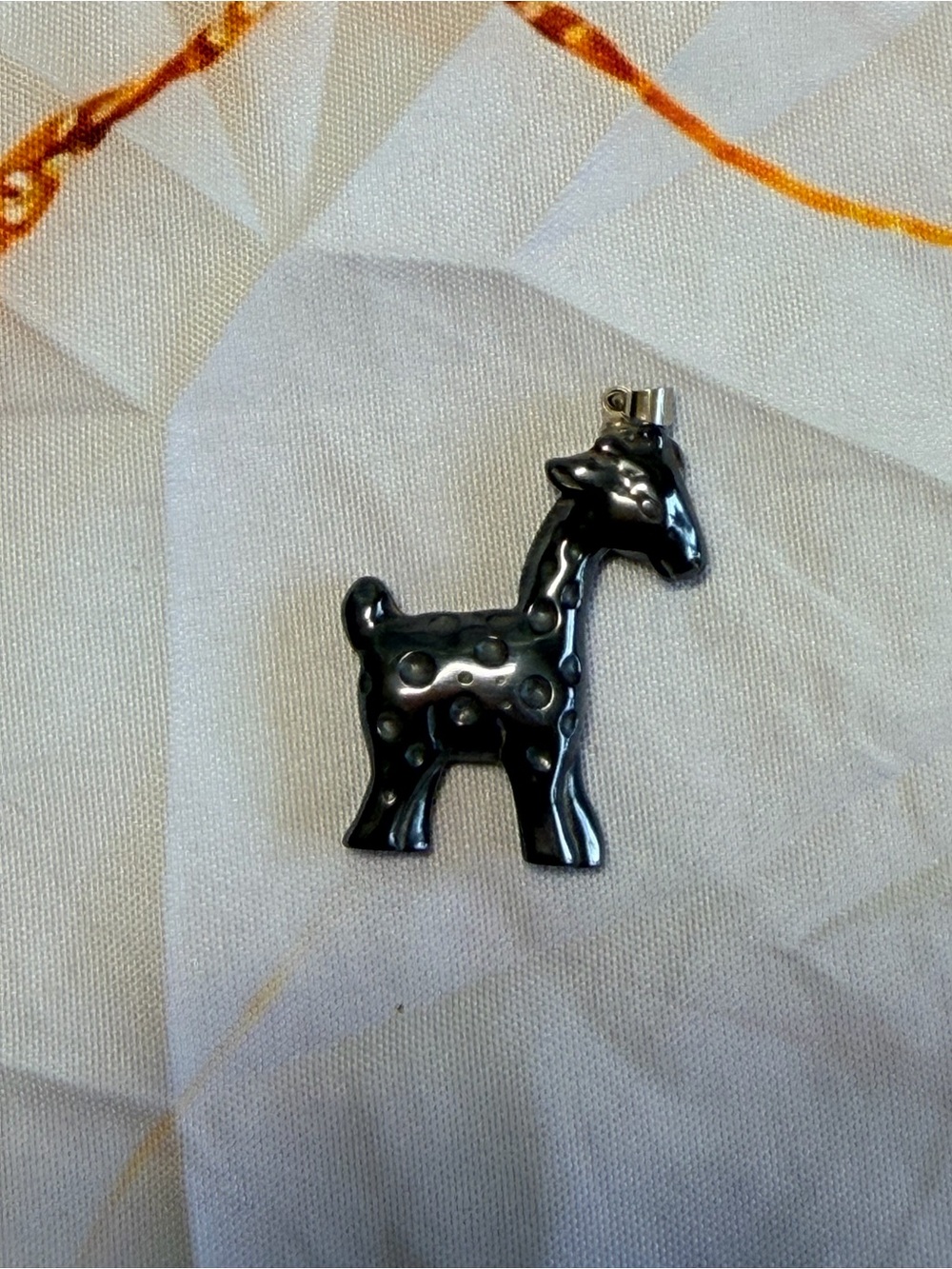 Giraffe Charm - Picture 4 of 5
